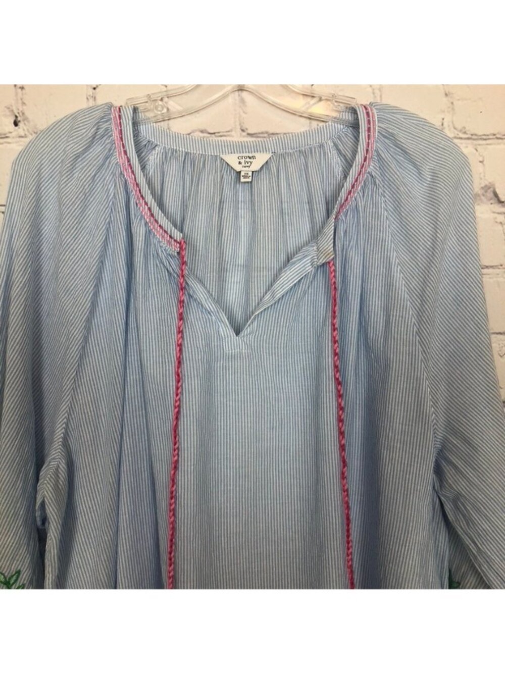 Crown & Ivy Blue White Striped Embroidered Top Plus Size 2X - Picture 2 of 7